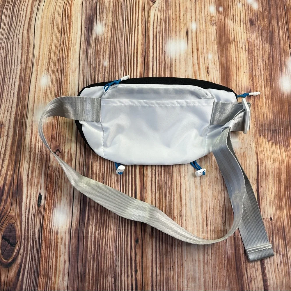 Hoka Hip Pack Belt Bag Pockets Hiking Outdoor Black And white